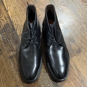 Sleek Black Leather Chukka Boots for Men